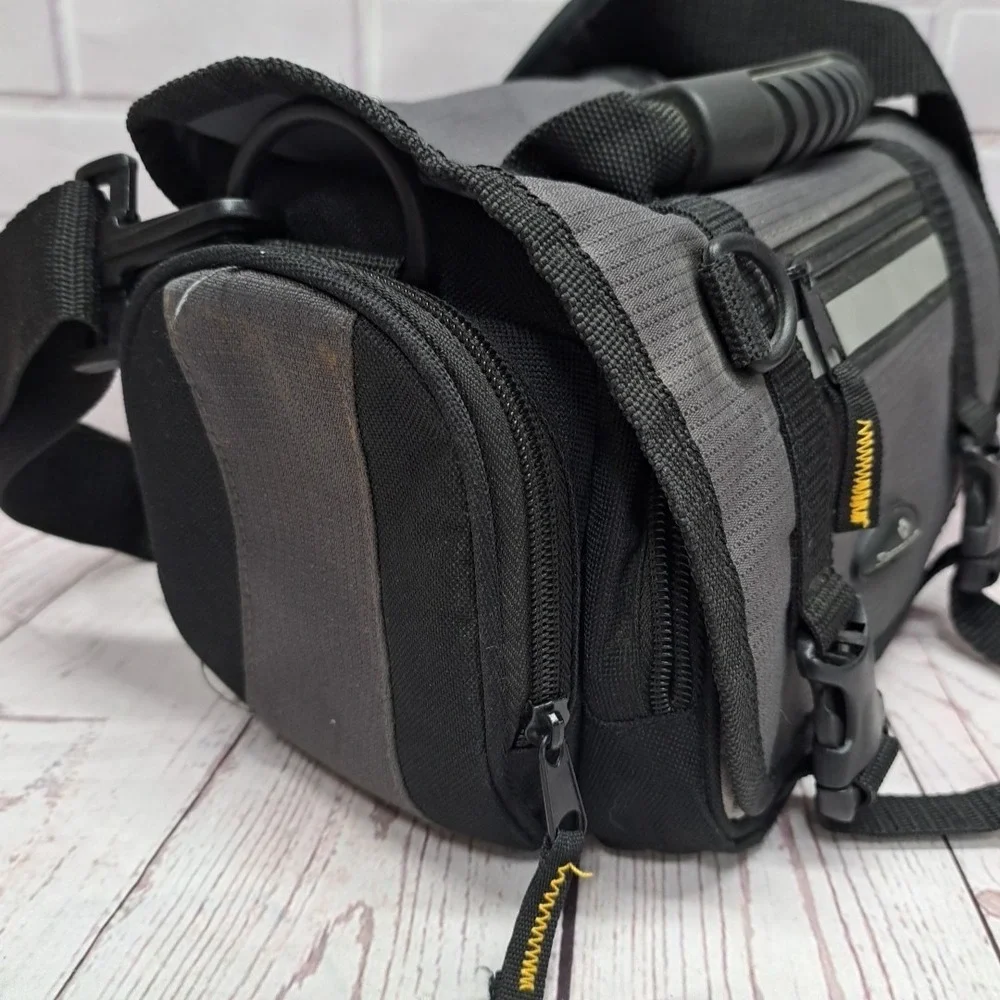 Samsonite Padded Camera Bag Side Compartments